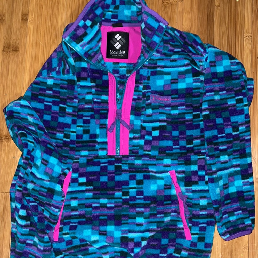 Woman's vintage Columbia fleece